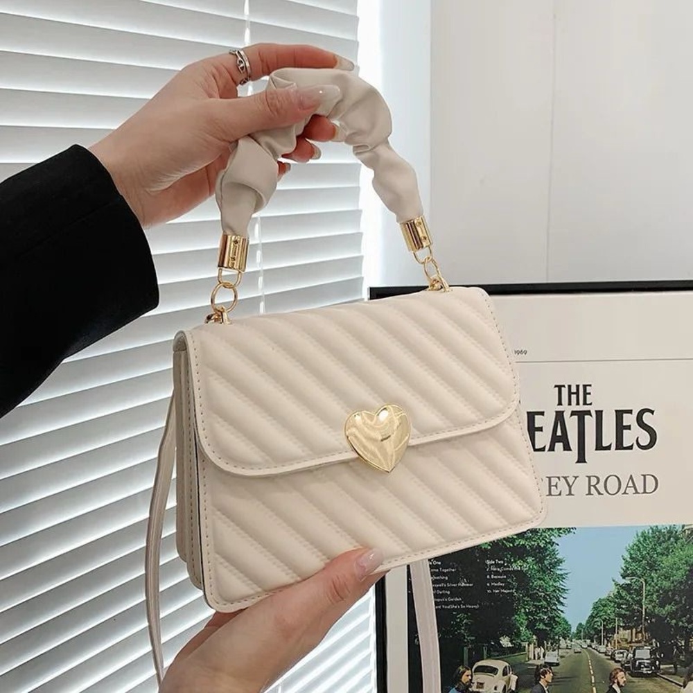 Elegant White Quilted Handbag